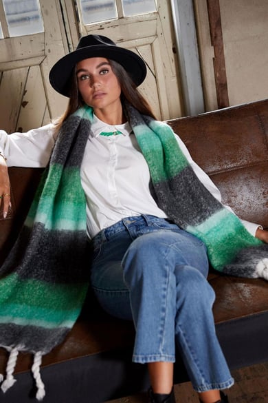 Winter scarf with ombré effect dark grey Polyester h5 Picture2